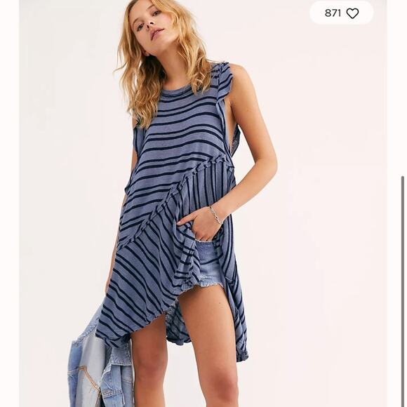 Free People T-Shirt Between The Lines Blue and Black Striped Tunic Short Sleeve - Picture 1 of 8